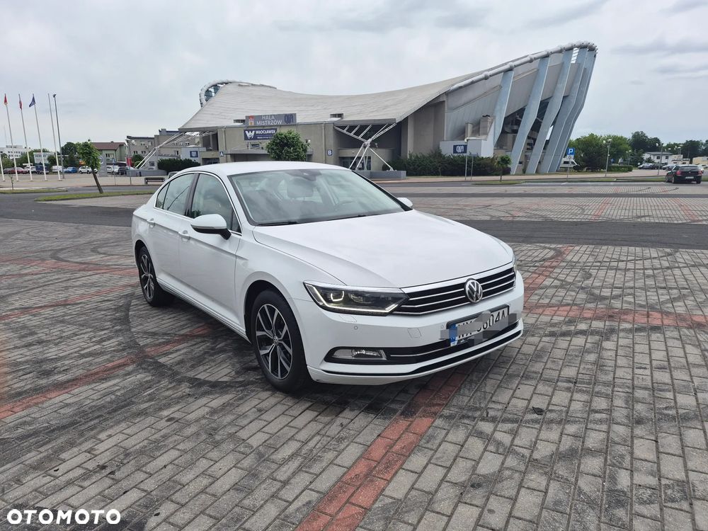 Volkswagen Passat 2.0 TDI SCR Comfortline DSG - 2