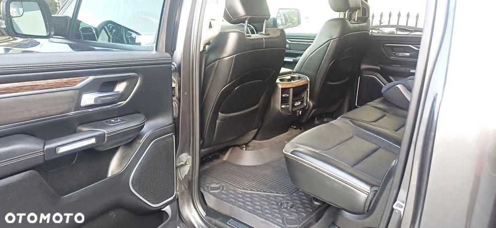 RAM 1500 5.7 Crew Cab Laramie - 25