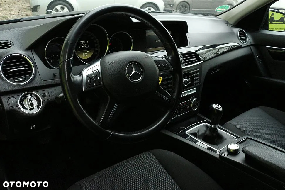 Mercedes-Benz Klasa C 180 Kompressor Avantgarde - 26