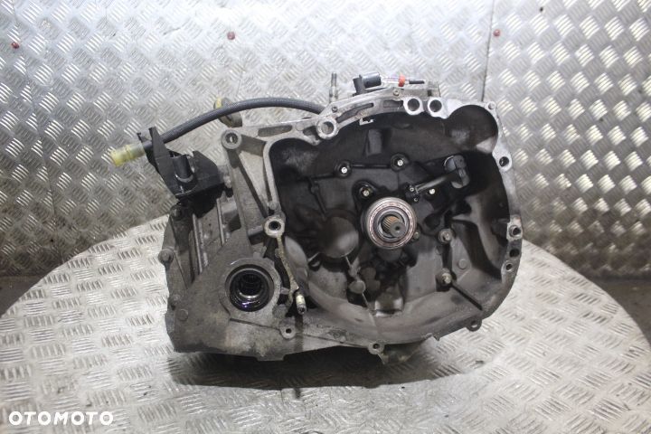 SKRZYNIA BIEGÓW 5 BIEGOWA CLIO III 1.2 JH3128 - 1