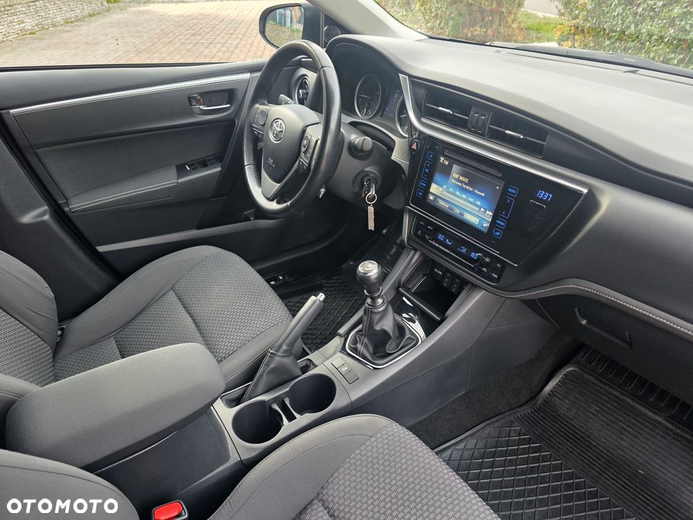 Toyota Corolla 1.6 Prestige - 29