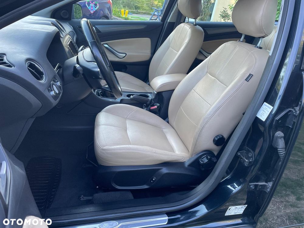 Ford Mondeo 2.0 TDCi Ambiente - 17