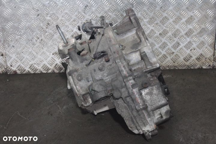 SKRZYNIA BIEGÓW AUTOMAT  SAAB 9-5 II 2.0T 55560554 - 4