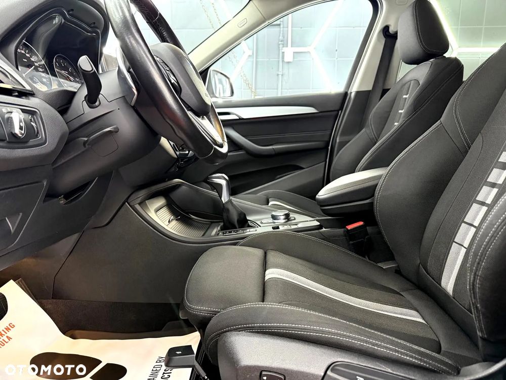 BMW X1 xDrive18d xLine sport - 28