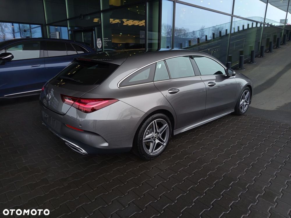 Mercedes-Benz CLA - 5