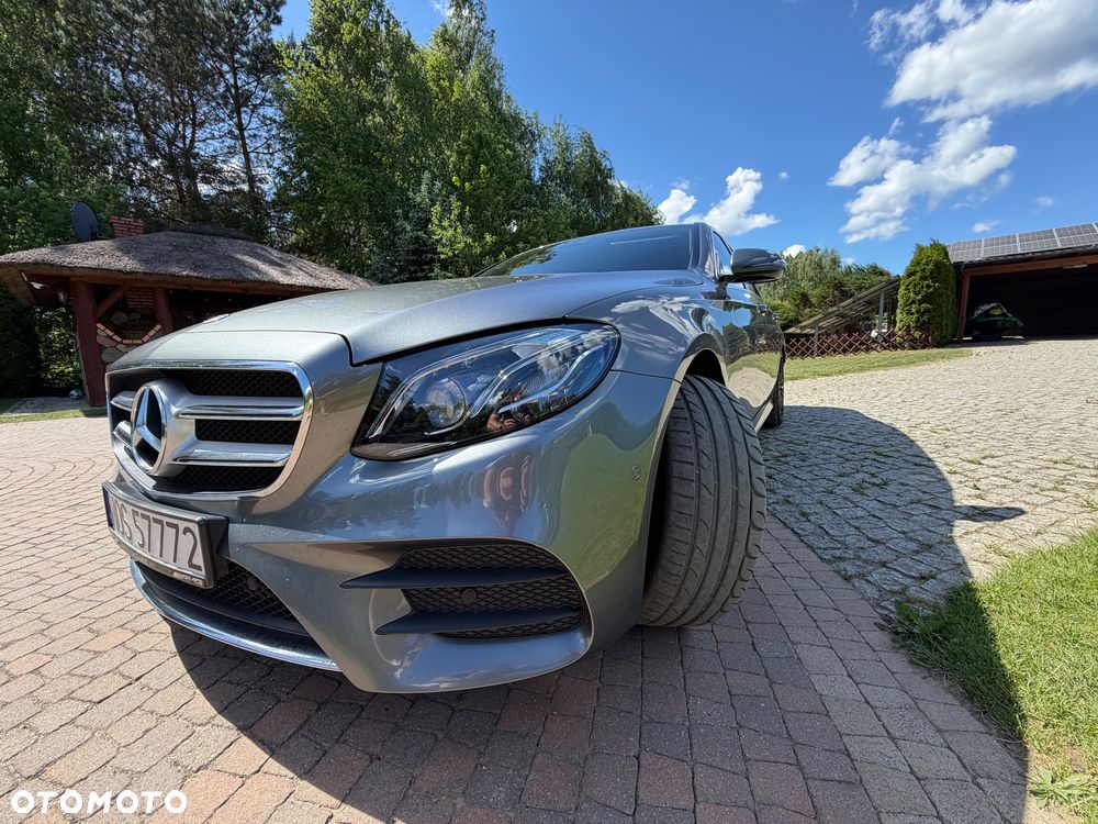 Mercedes-Benz Klasa E 220 d 4-Matic 9G-TRONIC - 12