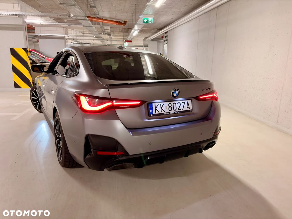 BMW Seria 4 M440i xDrive mHEV - 33