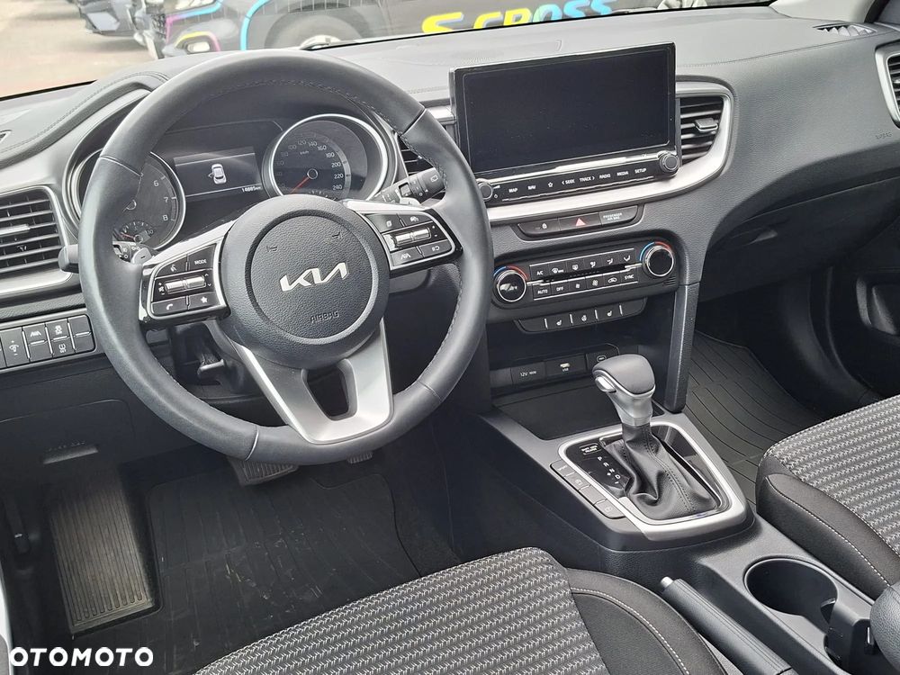 Kia XCeed 1.5 T-GDI M DCT - 12