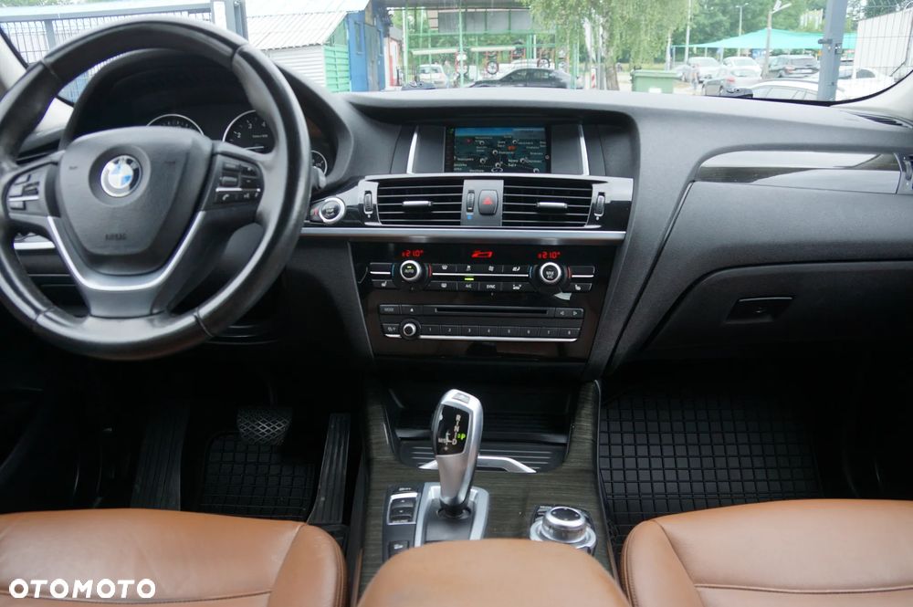 BMW X3 xDrive20i - 13
