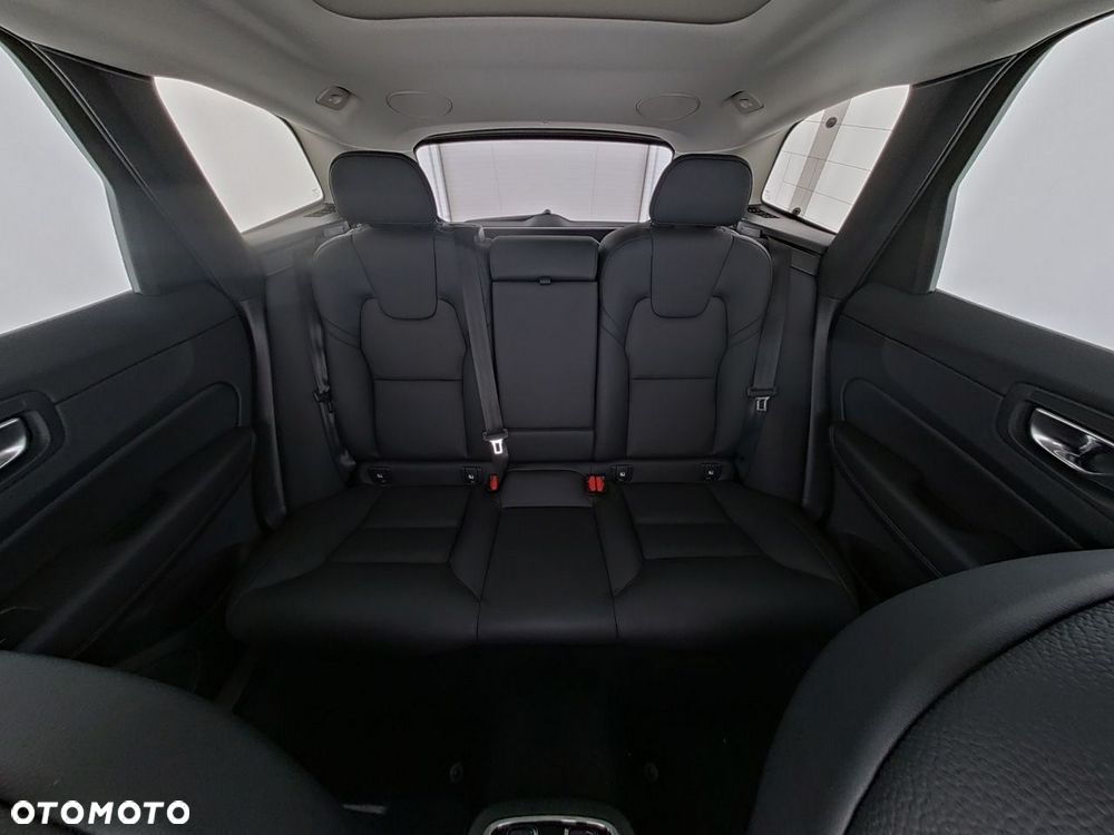 Volvo XC 60 B5 B AWD Ultra Dark - 7