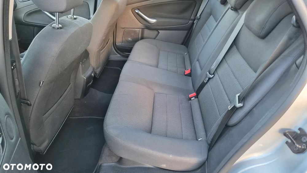 Ford Mondeo - 21