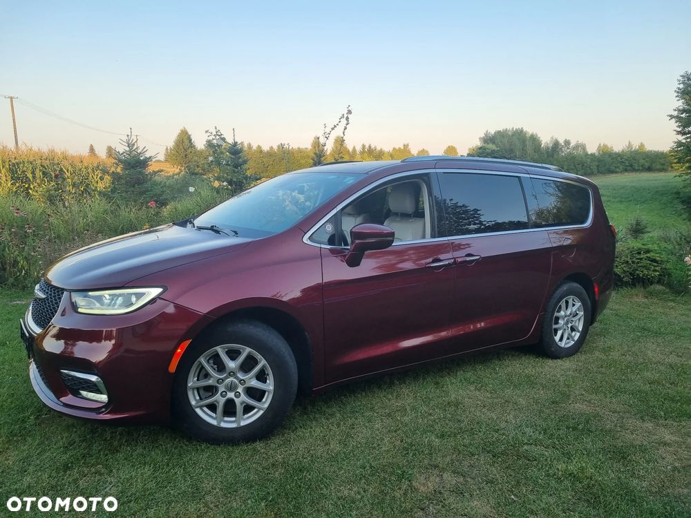 Chrysler Pacifica - 10