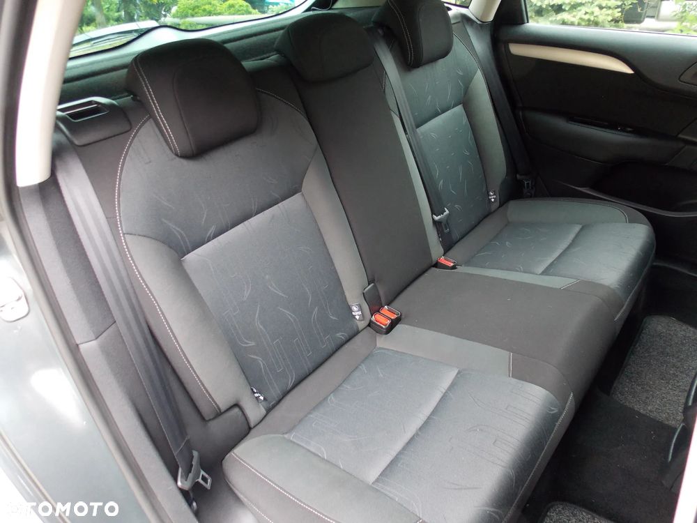Citroën C4 1.6 VTi Attraction - 17