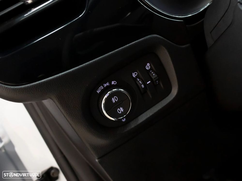 Opel Corsa 1.2 T Edition - 19