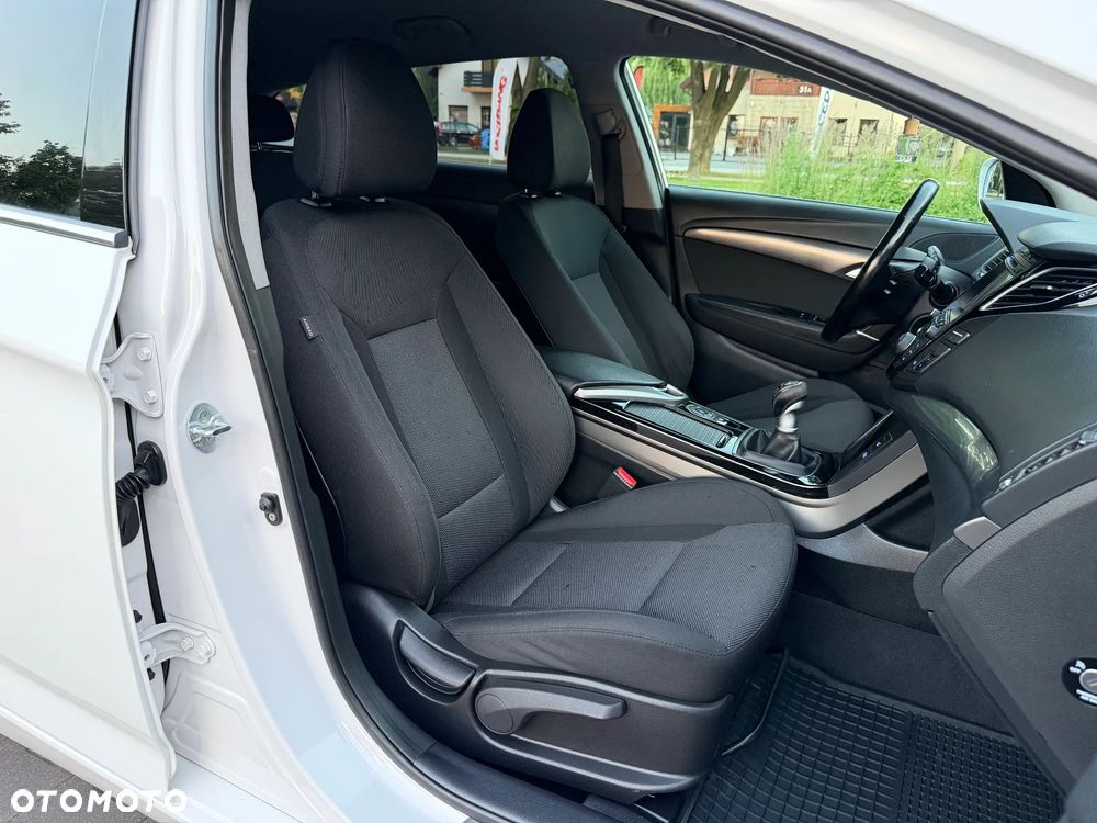 Hyundai i40 Kombi blue 1.7 CRDi Family - 21