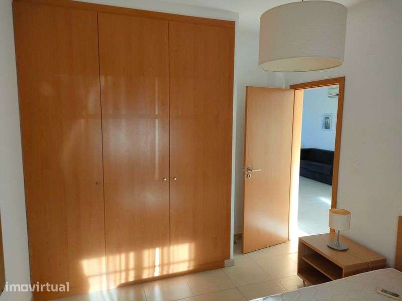 Apartamento T1 para arrendar em condomínio fechado - Grande imagem: 2/7