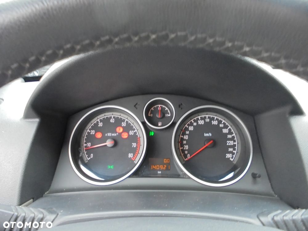 Opel Astra III 1.6 Cosmo - 19