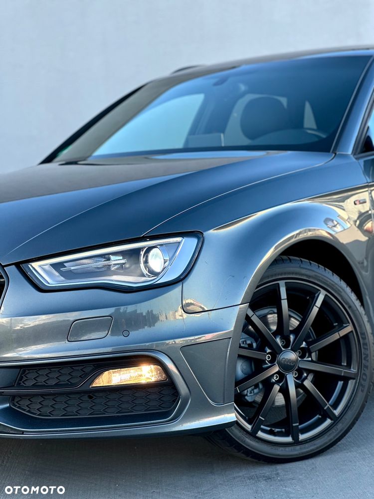 Audi A3 Sportback 2.0 TDI S tronic S line Sportpaket - 2