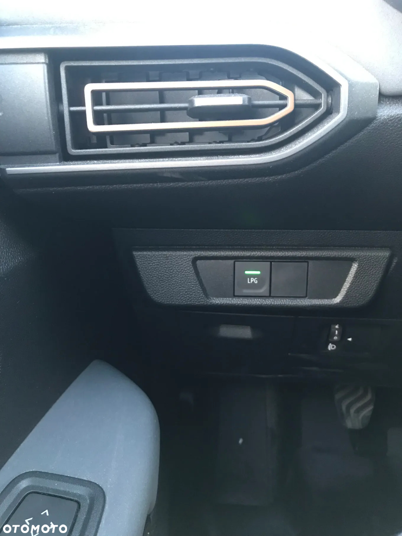 Dacia Jogger 1.0 TCe Extreme 7os - 14