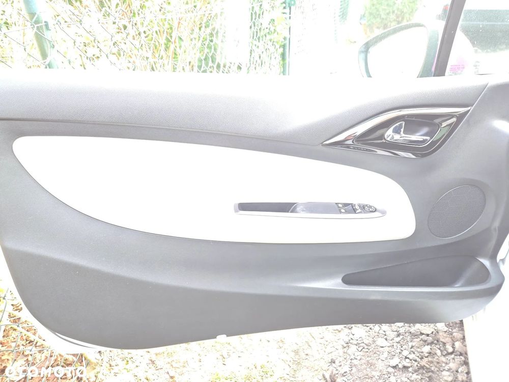 Citroën DS3 e-HDi 90 FAP SoChic - 9