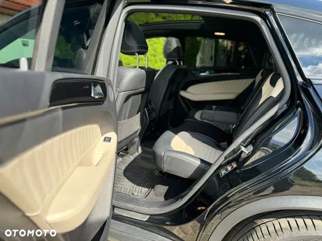 Mercedes-Benz GLE 350 d 4Matic 9G-TRONIC AMG Line - 6