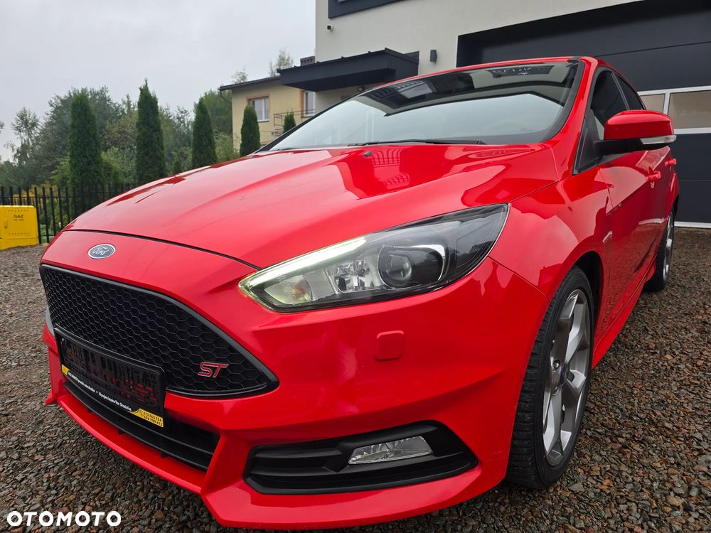Ford Focus 2.0 EcoBoost ST mit Leder-Sport-Paket - 11