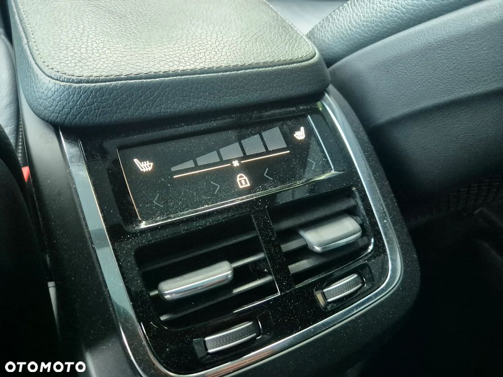 Volvo XC 90 T8 AWD Recharge Geartronic Inscription Expression - 19