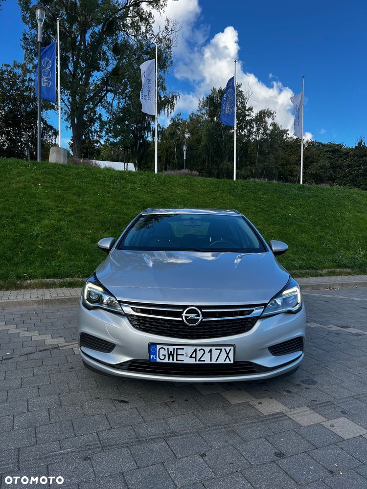 Opel Astra - 2