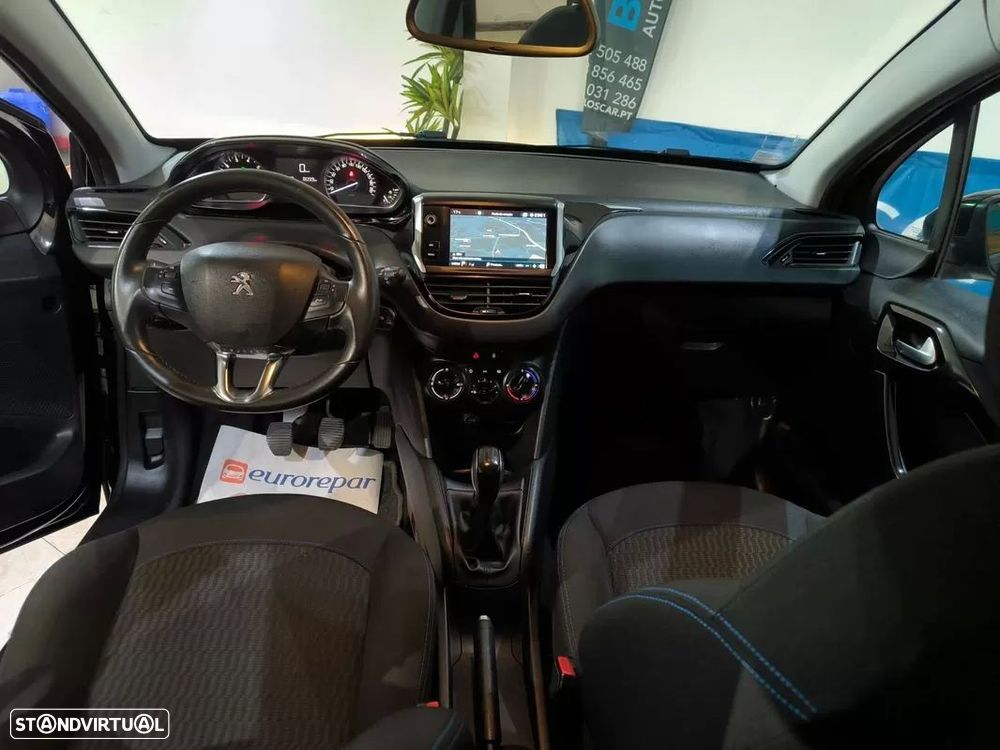 Peugeot 208 1.2 PureTech Style - 23