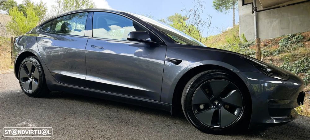 Tesla Model 3 Long Range Tração Integral — fotografia 2