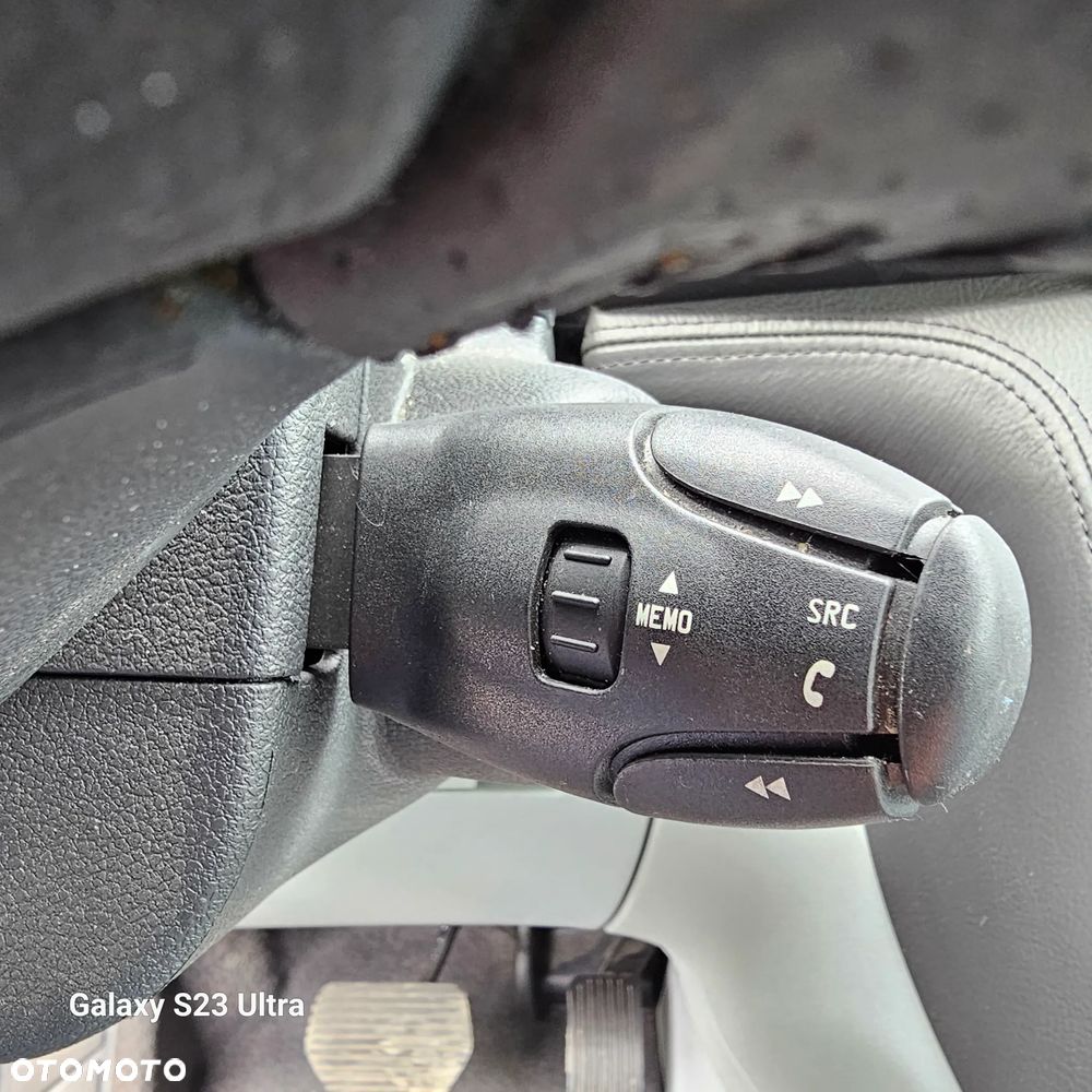 Peugeot 3008 2.0 HDi Premium+ - 11