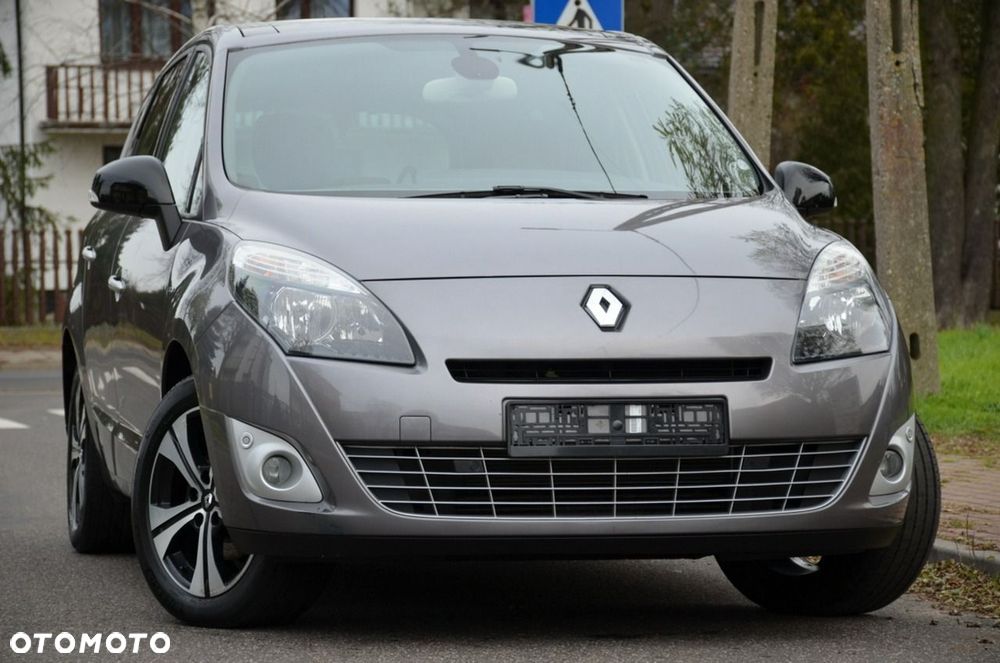 Renault Grand Scenic - 17