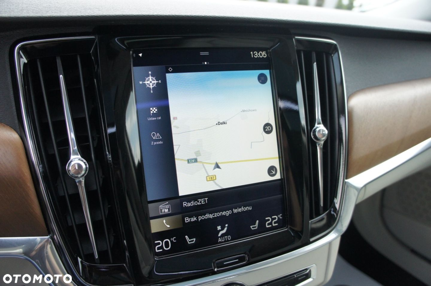 Volvo V90 Cross Country - 9