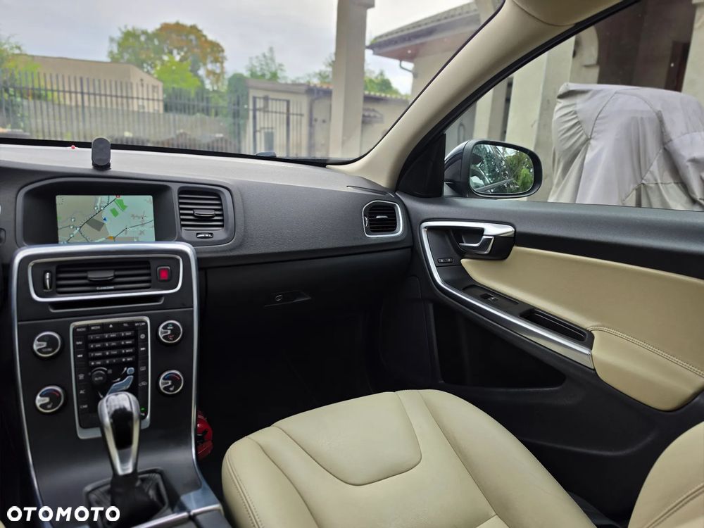 Volvo V60 - 35