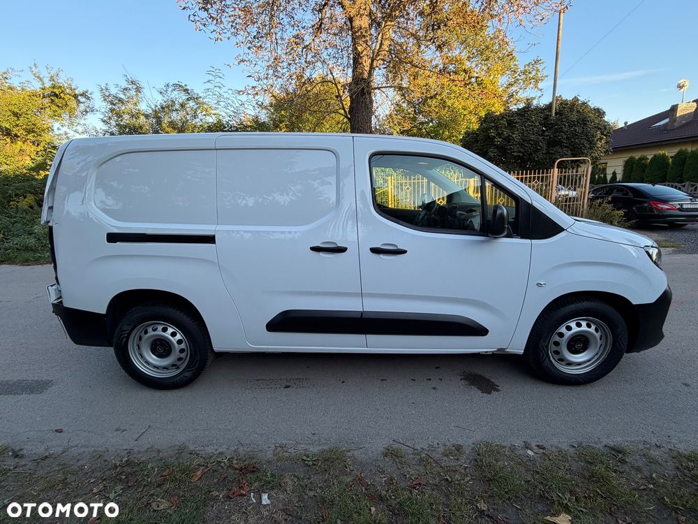 Opel COMBO - 12