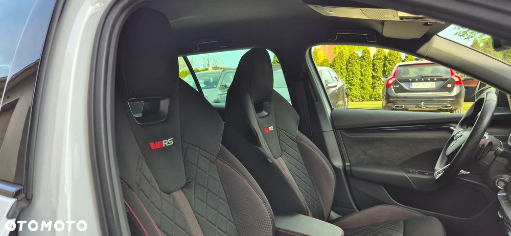 Skoda Octavia 1.4 TSI DSG RS First Edition - 26