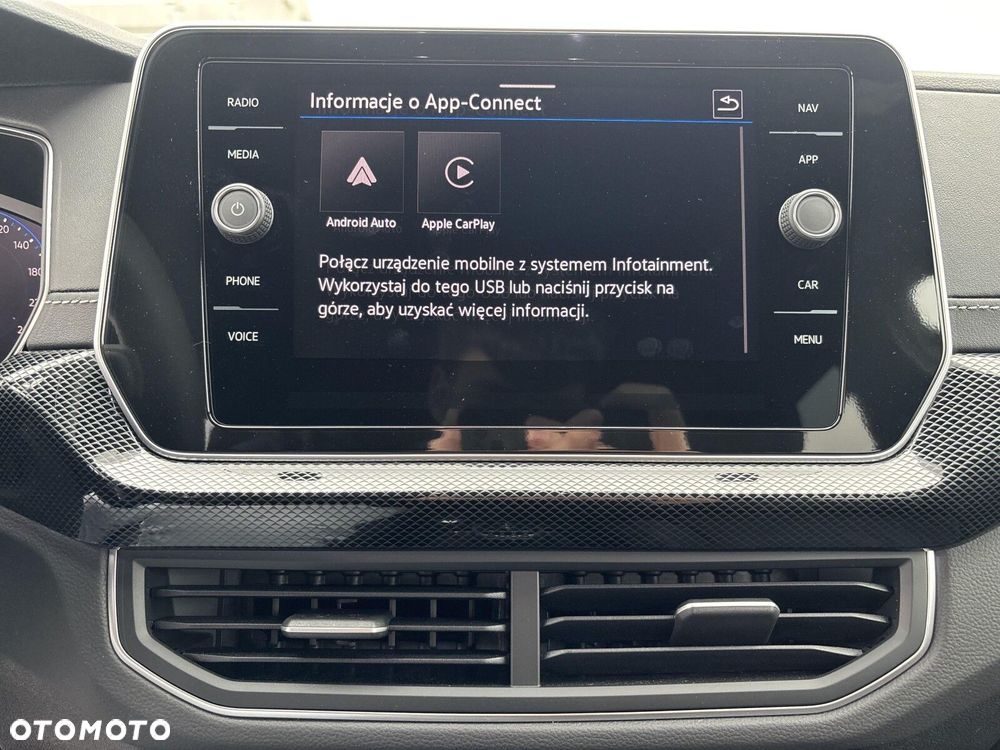 Volkswagen T-Cross - 34