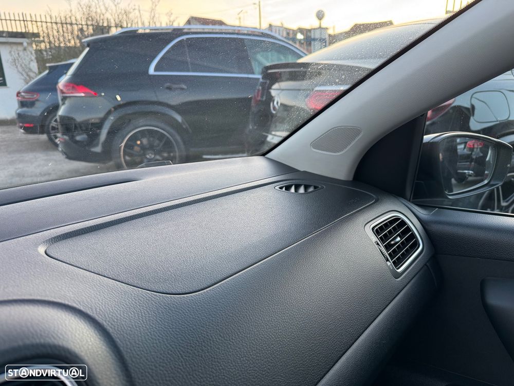 VW Polo 1.6 TDI Confortline BlueMotion - 21