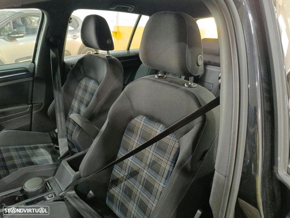 VW Golf 1.4 GTE Plug-in - 7
