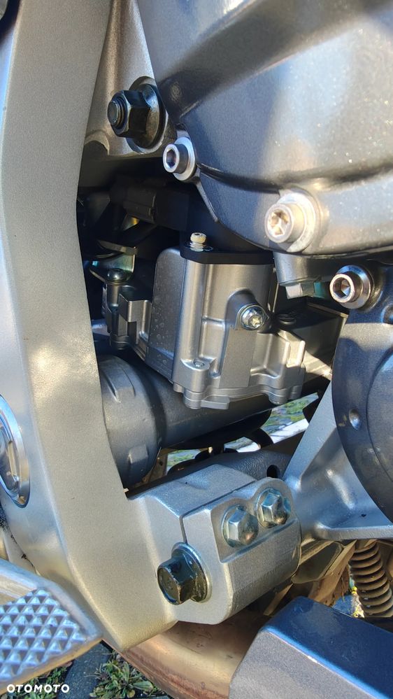 Yamaha FJR - 26