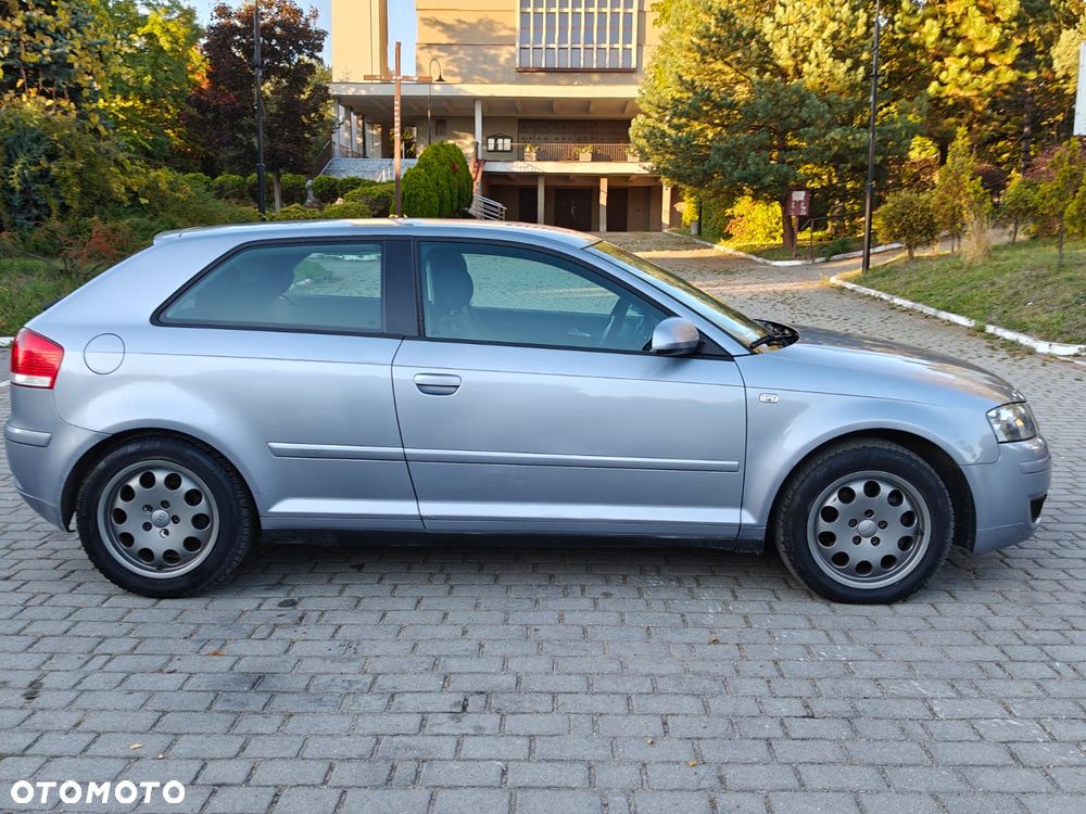 Audi A3 3-drzwiowe 1.9 TDI DPF Ambiente - 5