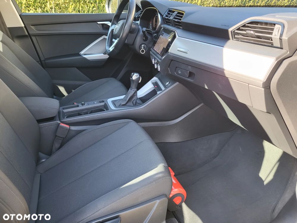 Audi Q3 35 TFSI mHEV S tronic - 12