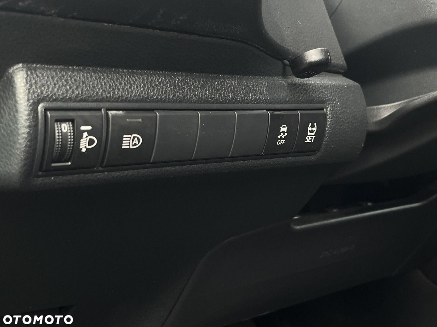 Toyota Corolla - 26