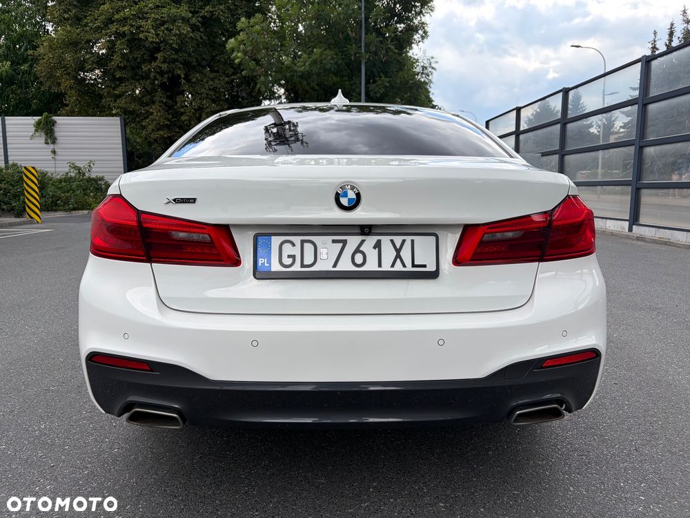 BMW Seria 5 520d xDrive - 9
