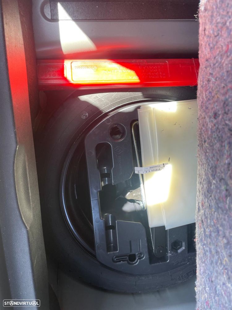 Renault Captur 1.5 dCi Exclusive C/Pneu - 4