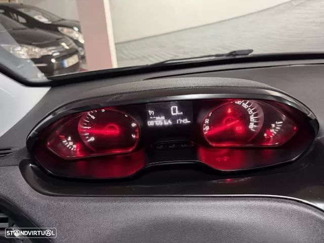 Peugeot 208 1.2 PureTech Active - 18