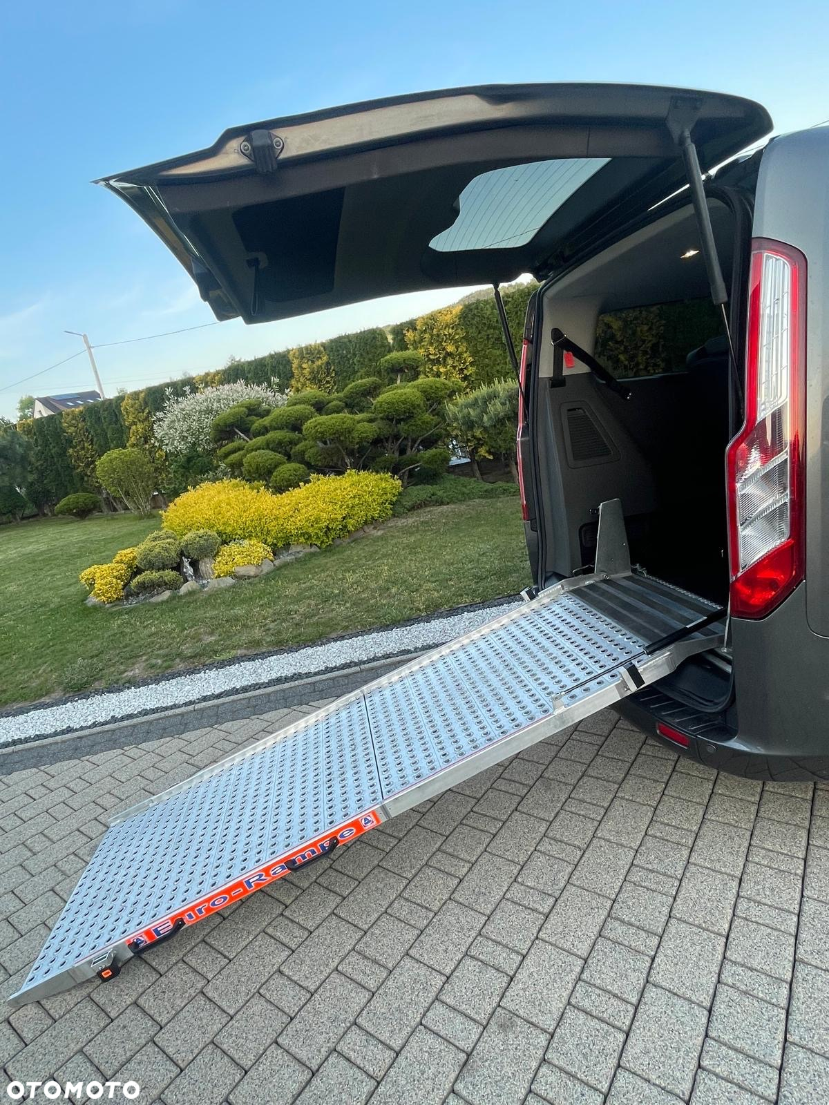 Ford Tourneo Custom 320 L2H1 VA Autm Titanium X - 11