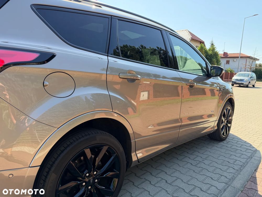Ford Kuga 2.0 TDCi 4x4 ST-Line - 11