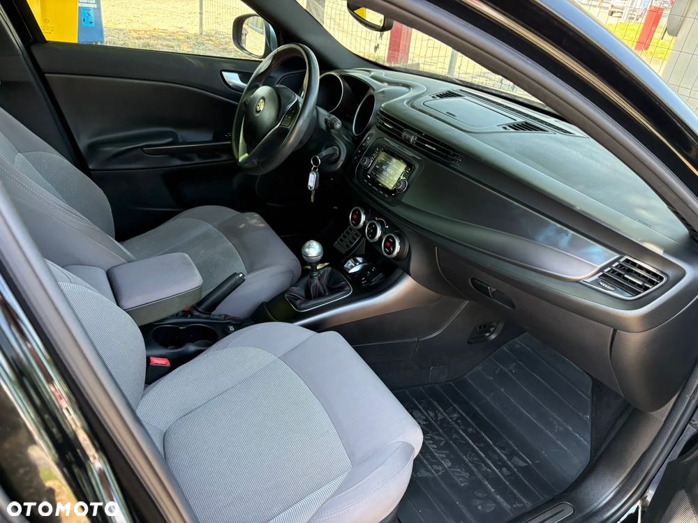 Alfa Romeo Giulietta 1.4 TB Distinctive - 25