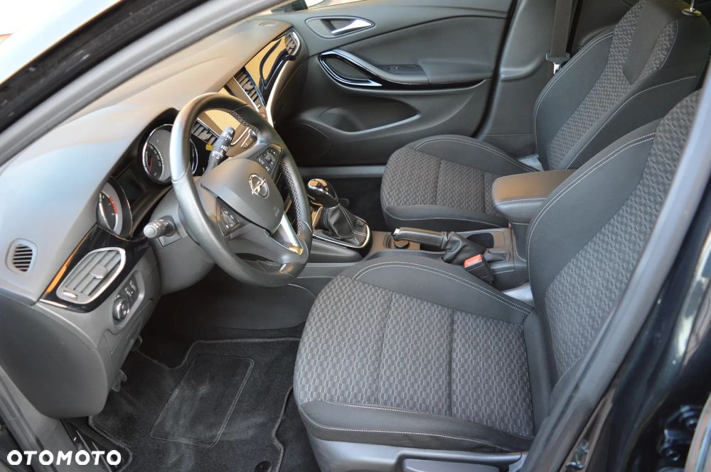 Opel Astra 1.4 Turbo Edition - 24